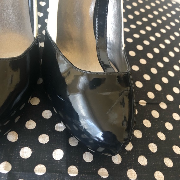 Guess Patent Leather T-Strap Stilettos Sz 9 - Picture 7 of 8
